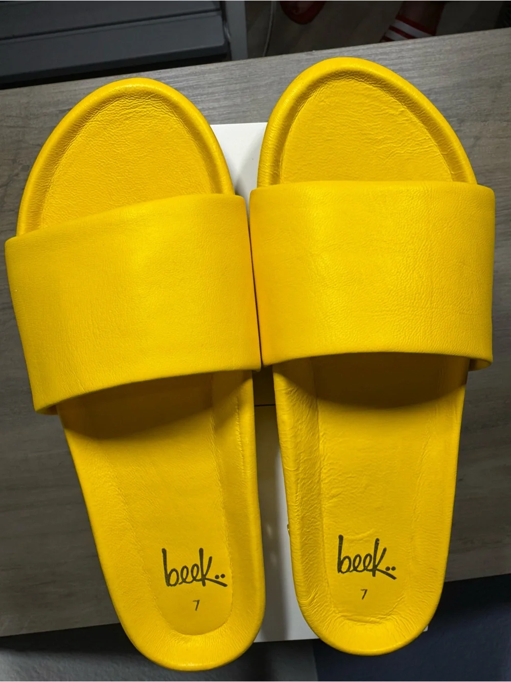 BEEK Bright Yellow Leather Slide Sandals Minimalist Cushioned Size 7 NWOT - Picture 1 of 4